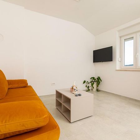 Apartments Sucic 2 Soline  Extérieur photo